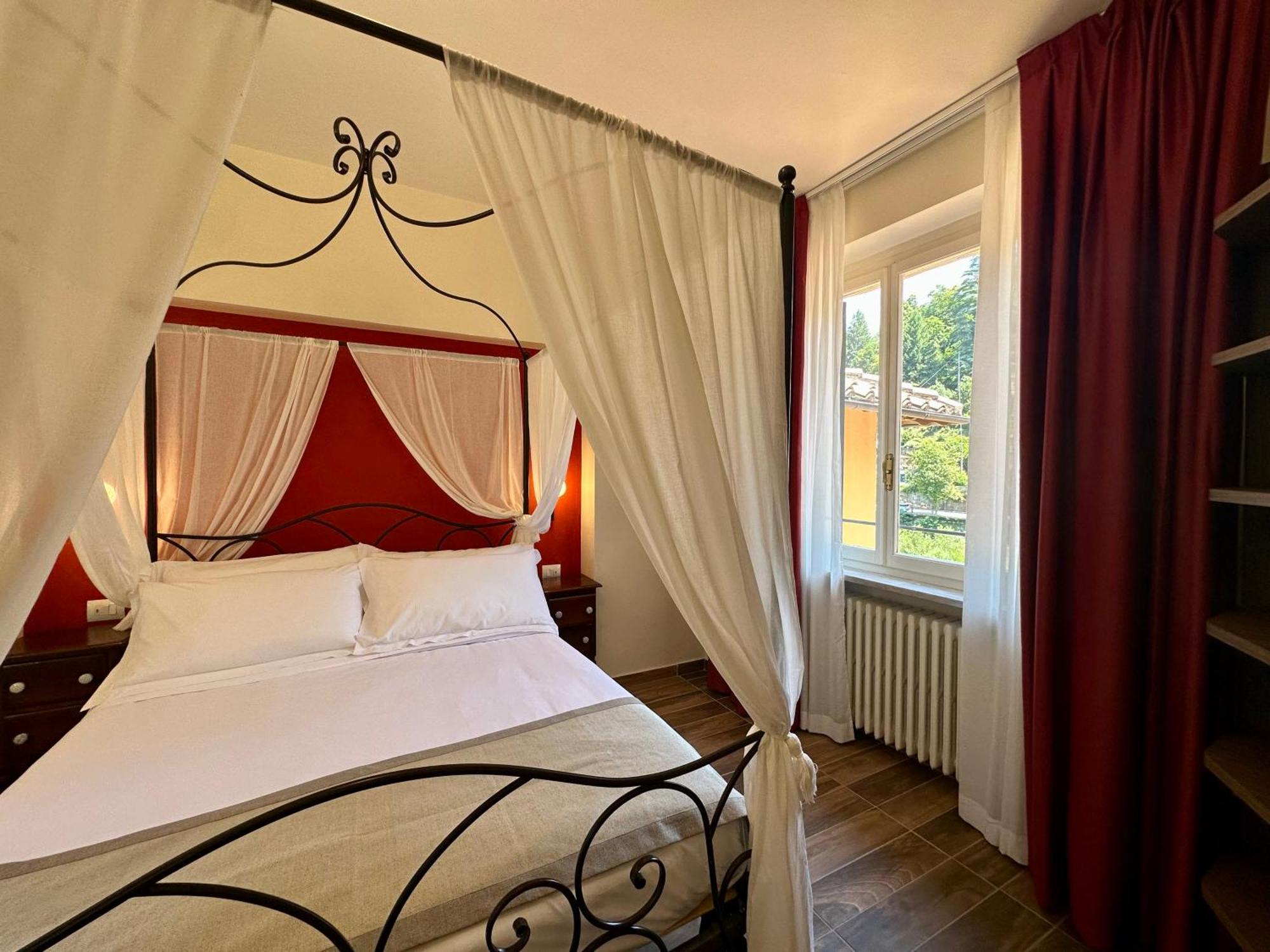 La Ninfa Hotel 巴尼－迪卢卡 外观 照片