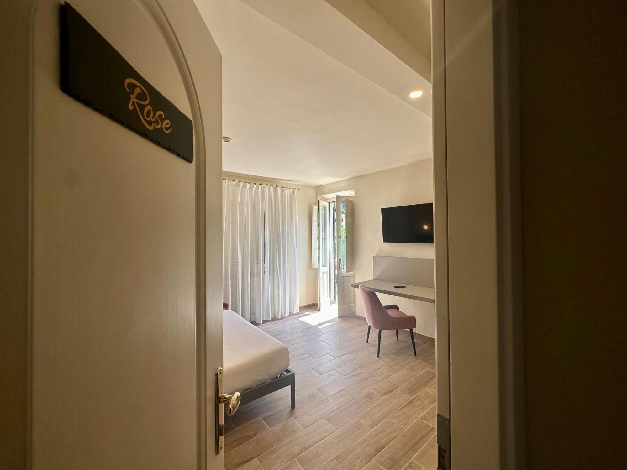 La Ninfa Hotel 巴尼－迪卢卡 外观 照片